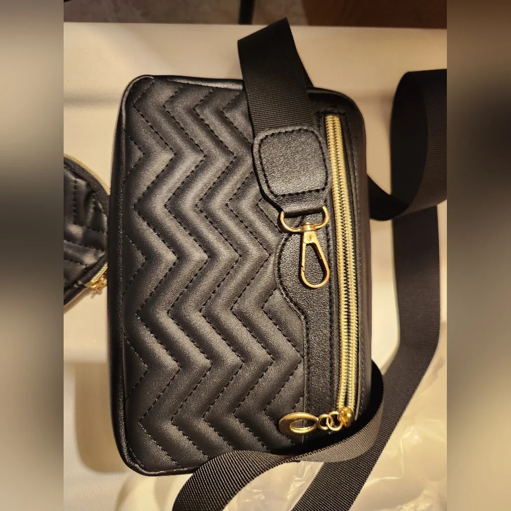 Unbranded cosmetic type  Crossbody bag - Black